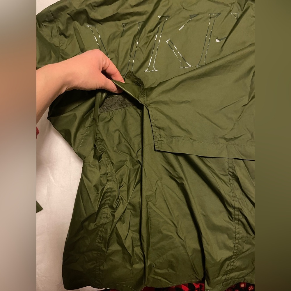 Nike Essential Running Jacket packable - Picture 14 of 15